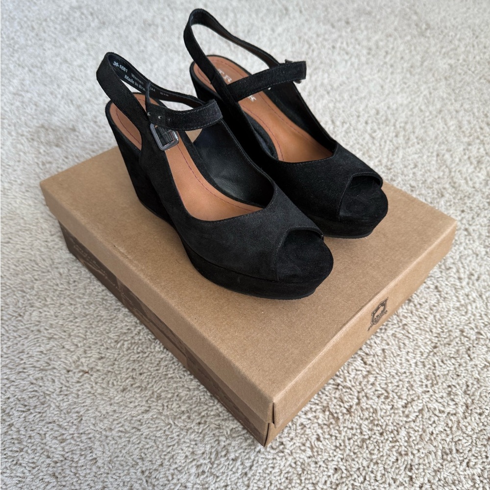 Trask ‘Tessa’ Women's Wedge Sandals